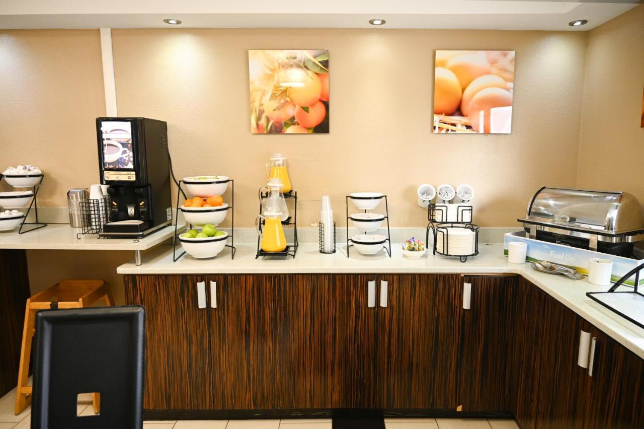 Comfort Inn Edgewater On Hudson River Esterno foto